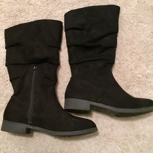 Zoe and Zac black suede girls slouch boot